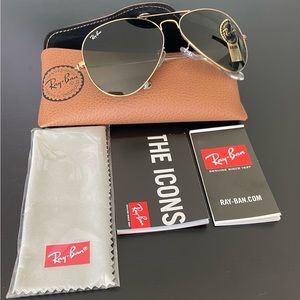 BRAND NEW Ray-Ban Aviator Classic